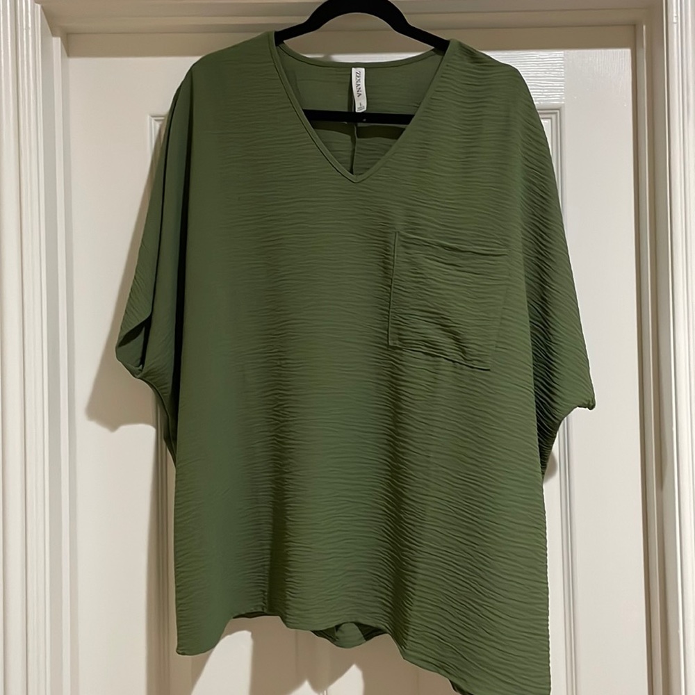 Zenana Oversized Top with pocket
